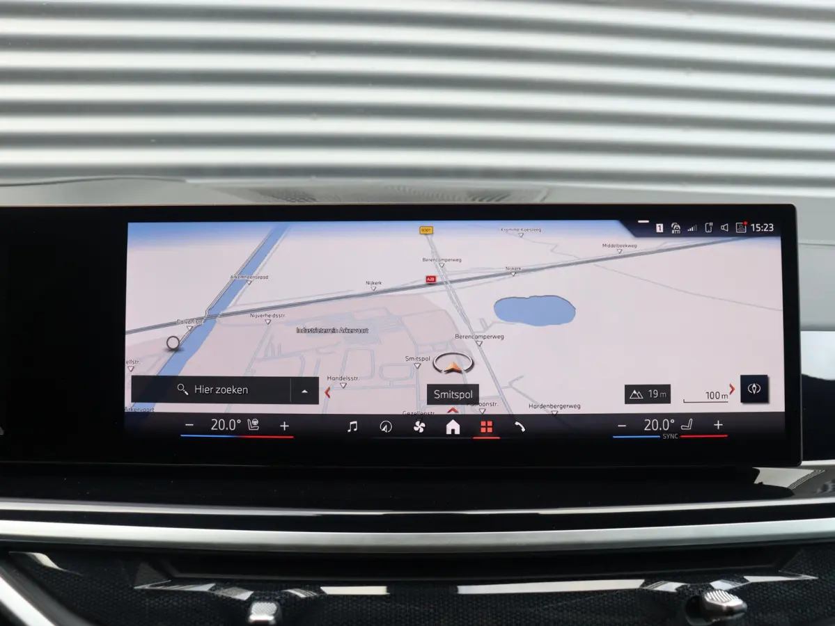 xDrive50e | SoH 100% | M Sportpakket Pro | Panodak | Trekhaak | Driving Assistant Prof. | M Multifunctionele Stoelen | Harman Kardon | Stoelmassage | Soft Close | M-Performance | 22'' LMV