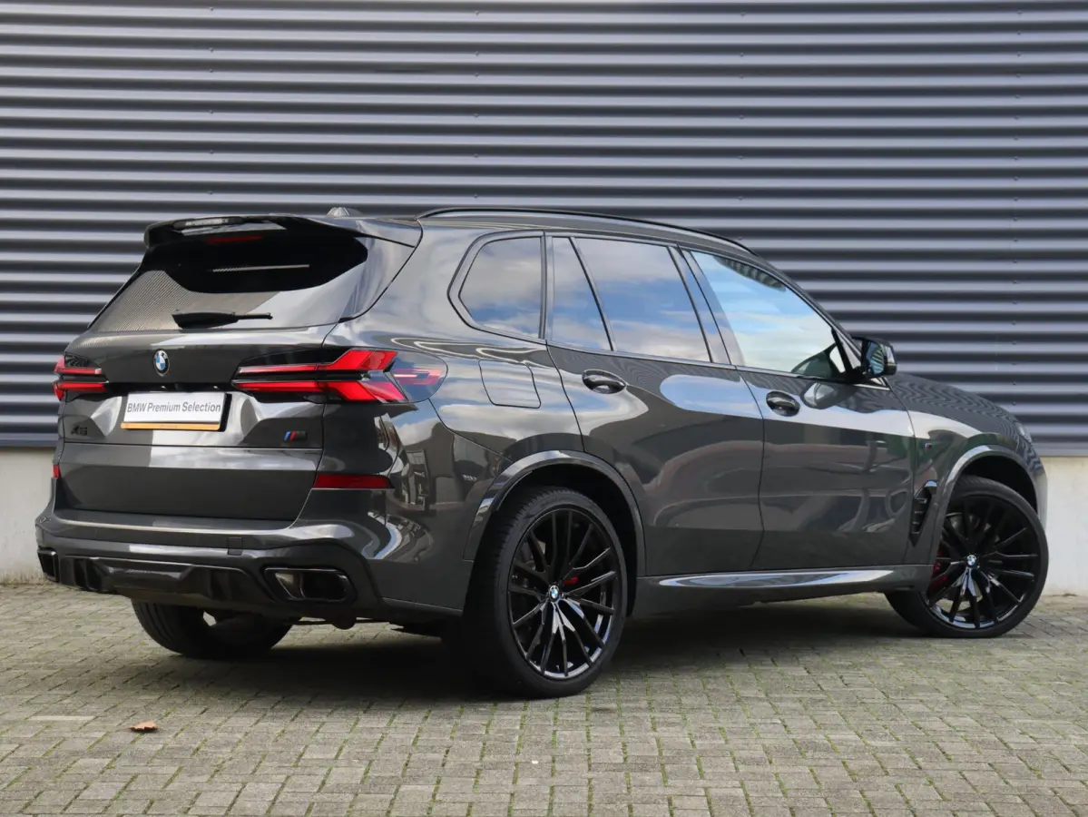 xDrive50e | SoH 100% | M Sportpakket Pro | Panodak | Trekhaak | Driving Assistant Prof. | M Multifunctionele Stoelen | Harman Kardon | Stoelmassage | Soft Close | M-Performance | 22'' LMV