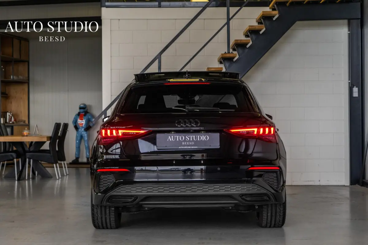 40 TFSI e S line | Pano | Rood stiksel | Alcantara | Cam