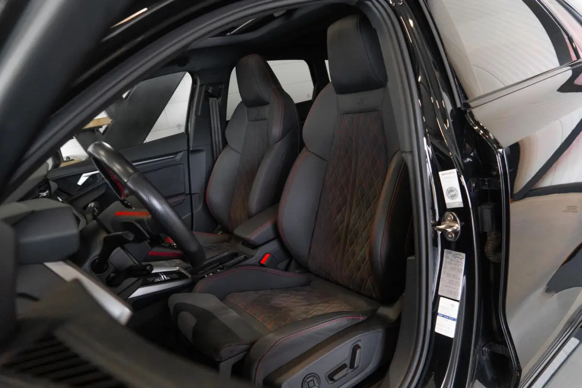40 TFSI e S line | Pano | Rood stiksel | Alcantara | Cam