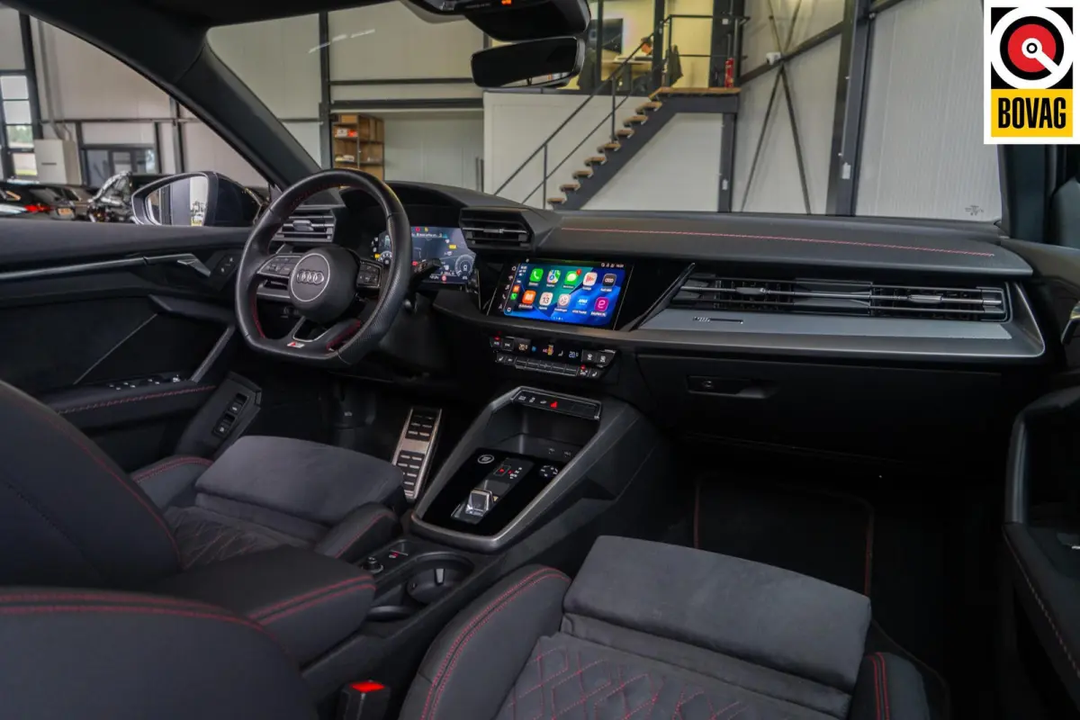 40 TFSI e S line | Pano | Rood stiksel | Alcantara | Cam