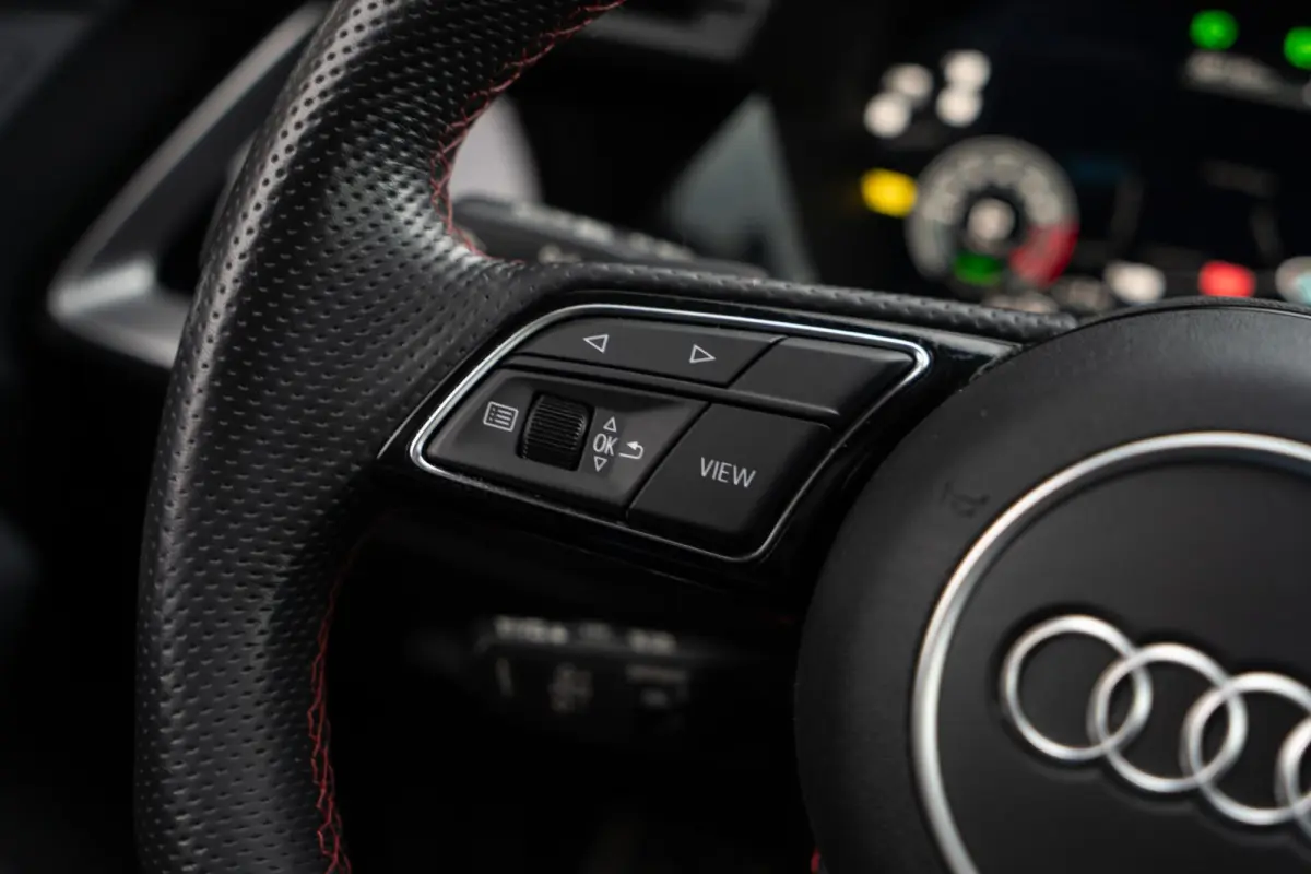 40 TFSI e S line | Pano | Rood stiksel | Alcantara | Cam