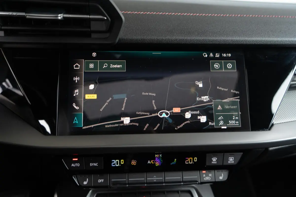40 TFSI e S line | Pano | Rood stiksel | Alcantara | Cam