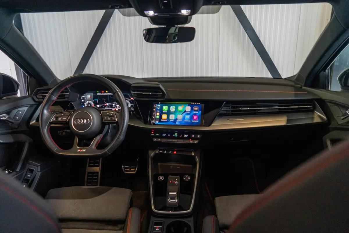40 TFSI e S line | Pano | Rood stiksel | Alcantara | Cam