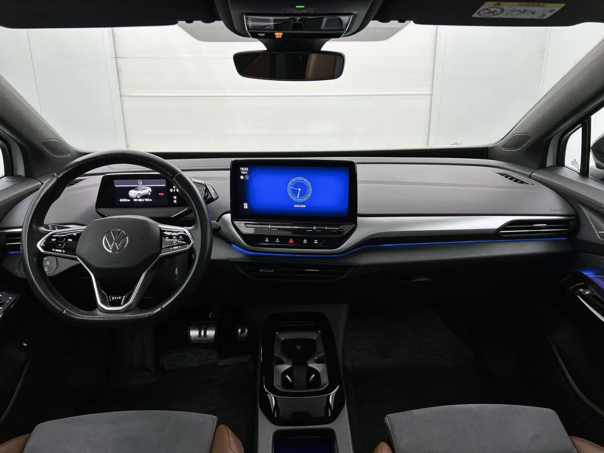First Max 77 kWh | SoH ... | Panorama Dak | Ergo Stoelen (Memory) | Parkeercamera | Stoel en Stuurwielverwarming | Elektrische Kofferbak | Carplay / Android Auto | Navigatie