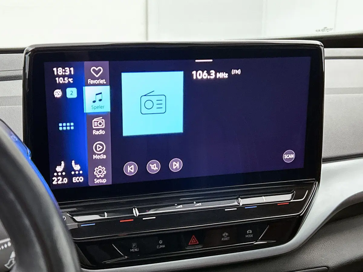 First Max 77 kWh | SoH ... | Panorama Dak | Ergo Stoelen (Memory) | Parkeercamera | Stoel en Stuurwielverwarming | Elektrische Kofferbak | Carplay / Android Auto | Navigatie