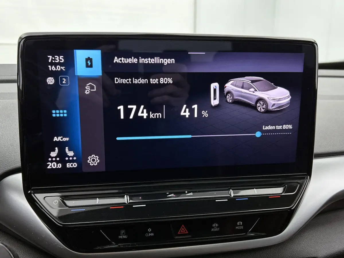 First Max 77 kWh | SoH ... | Panorama Dak | Ergo Stoelen (Memory) | Parkeercamera | Stoel en Stuurwielverwarming | Elektrische Kofferbak | Carplay / Android Auto | Navigatie