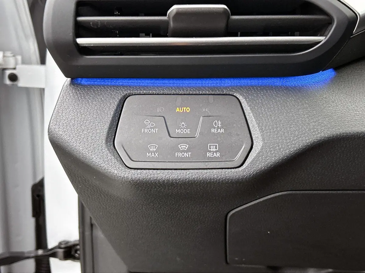 First Max 77 kWh | SoH ... | Panorama Dak | Ergo Stoelen (Memory) | Parkeercamera | Stoel en Stuurwielverwarming | Elektrische Kofferbak | Carplay / Android Auto | Navigatie