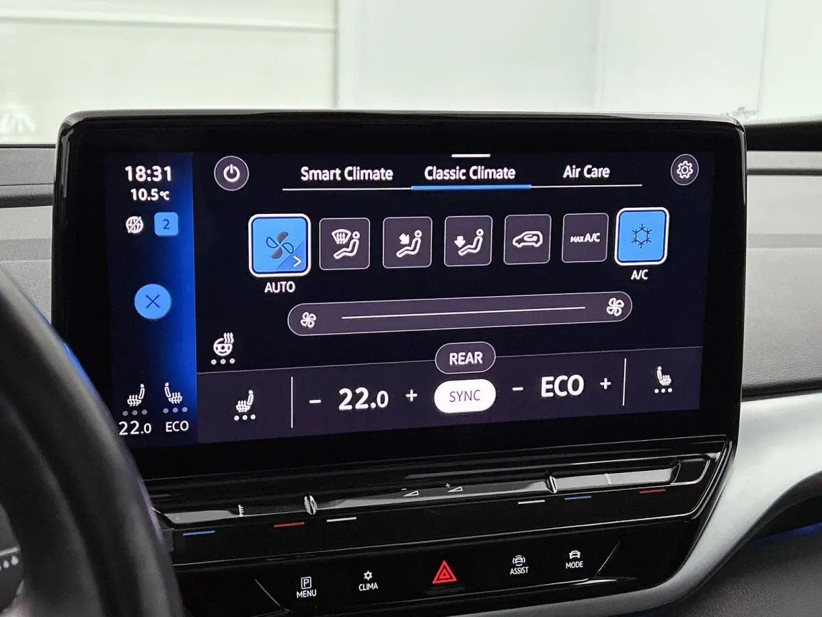 First Max 77 kWh | SoH ... | Panorama Dak | Ergo Stoelen (Memory) | Parkeercamera | Stoel en Stuurwielverwarming | Elektrische Kofferbak | Carplay / Android Auto | Navigatie