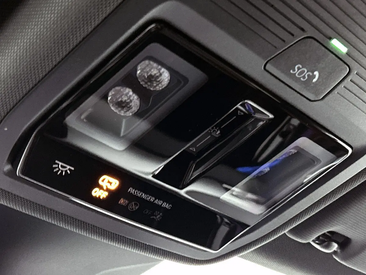 First Max 77 kWh | SoH ... | Panorama Dak | Ergo Stoelen (Memory) | Parkeercamera | Stoel en Stuurwielverwarming | Elektrische Kofferbak | Carplay / Android Auto | Navigatie