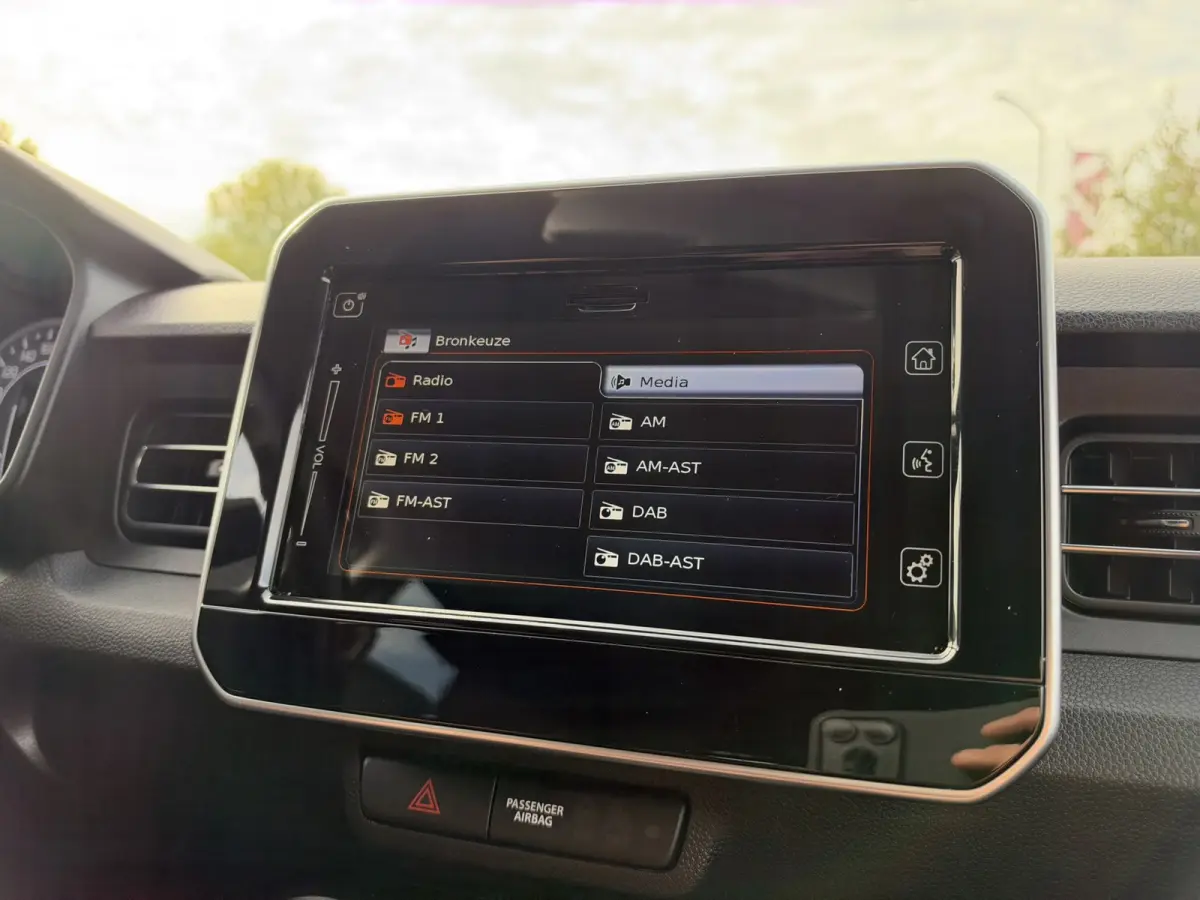 1.2 Smart Hybrid Select | Navigatie | Camera | 1e Eign.