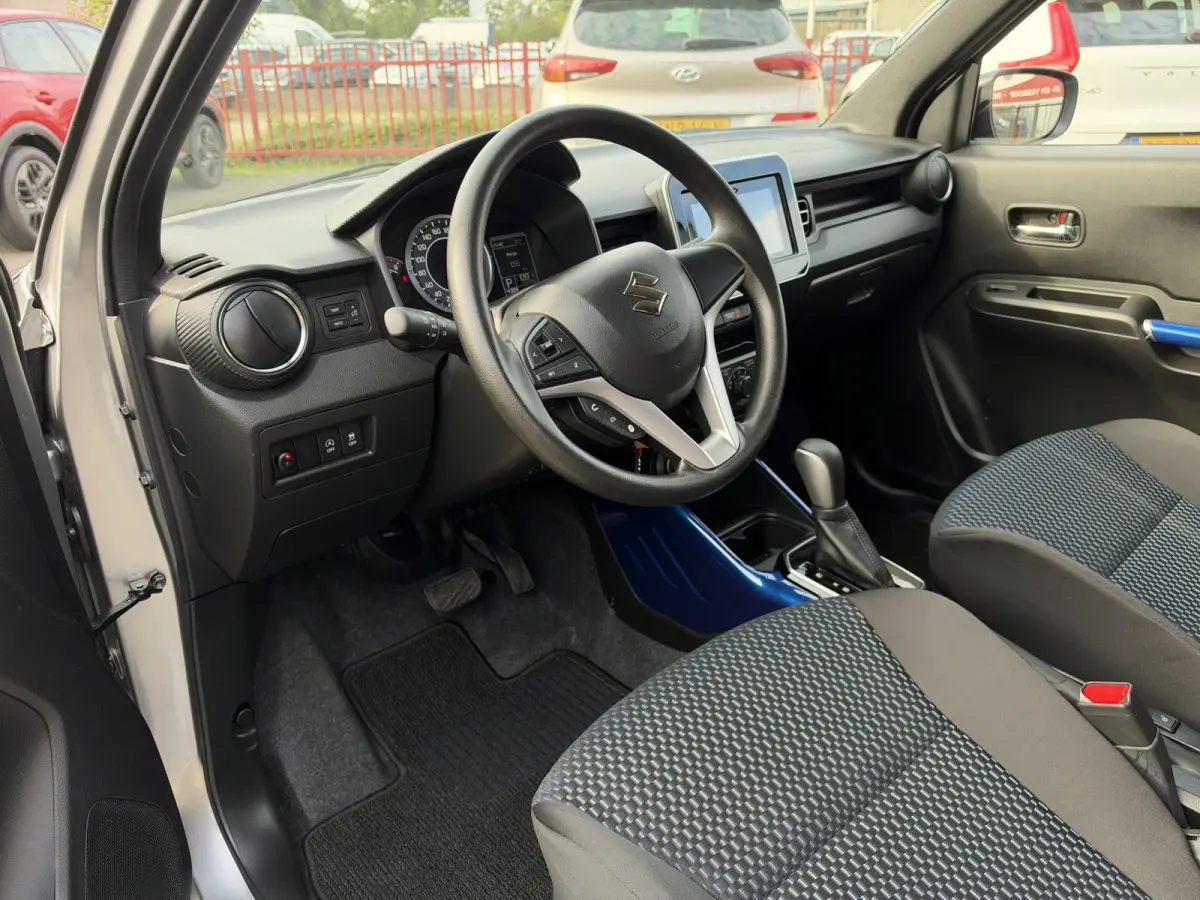 1.2 Smart Hybrid Select | Navigatie | Camera | 1e Eign.