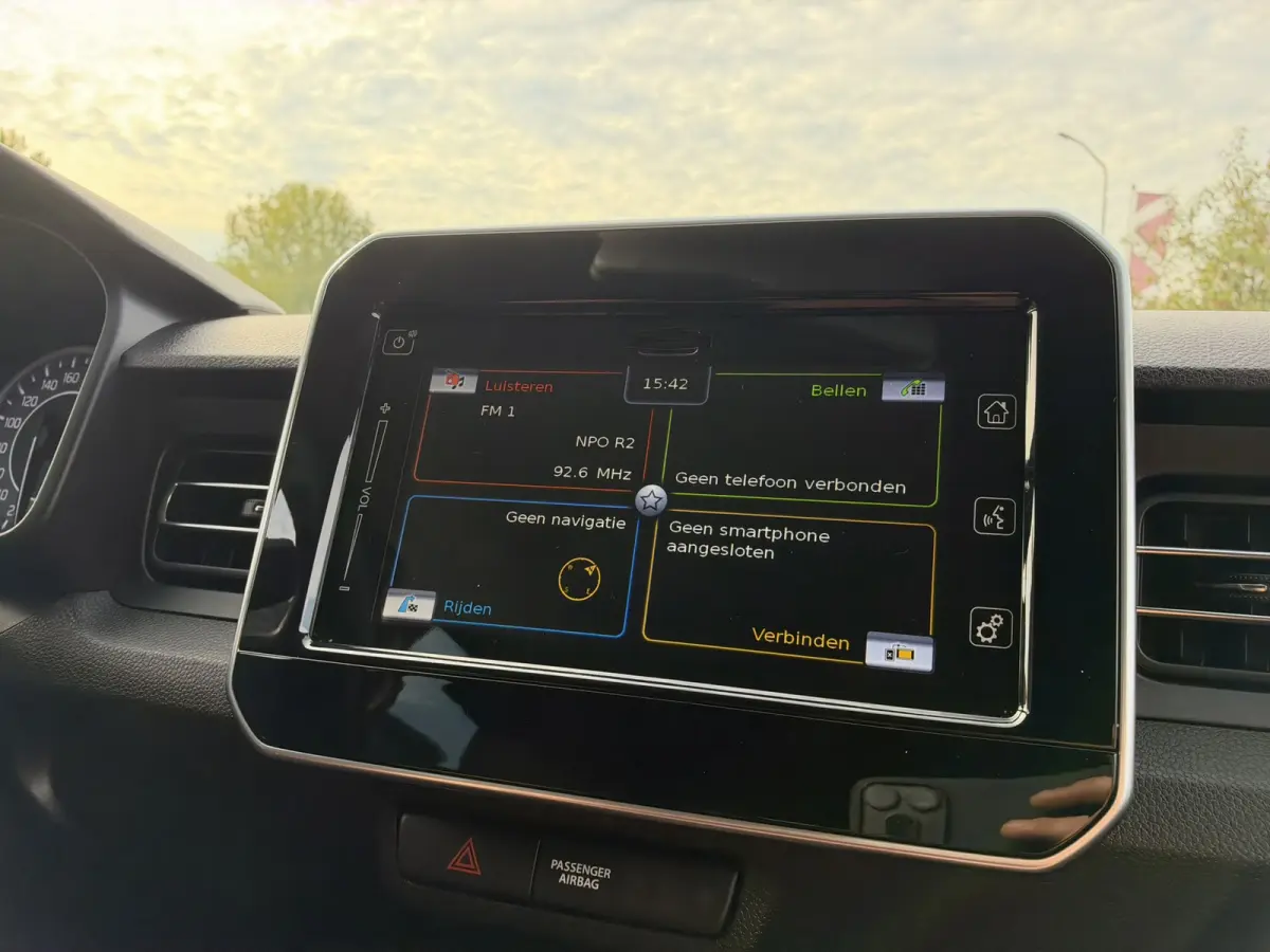 1.2 Smart Hybrid Select | Navigatie | Camera | 1e Eign.