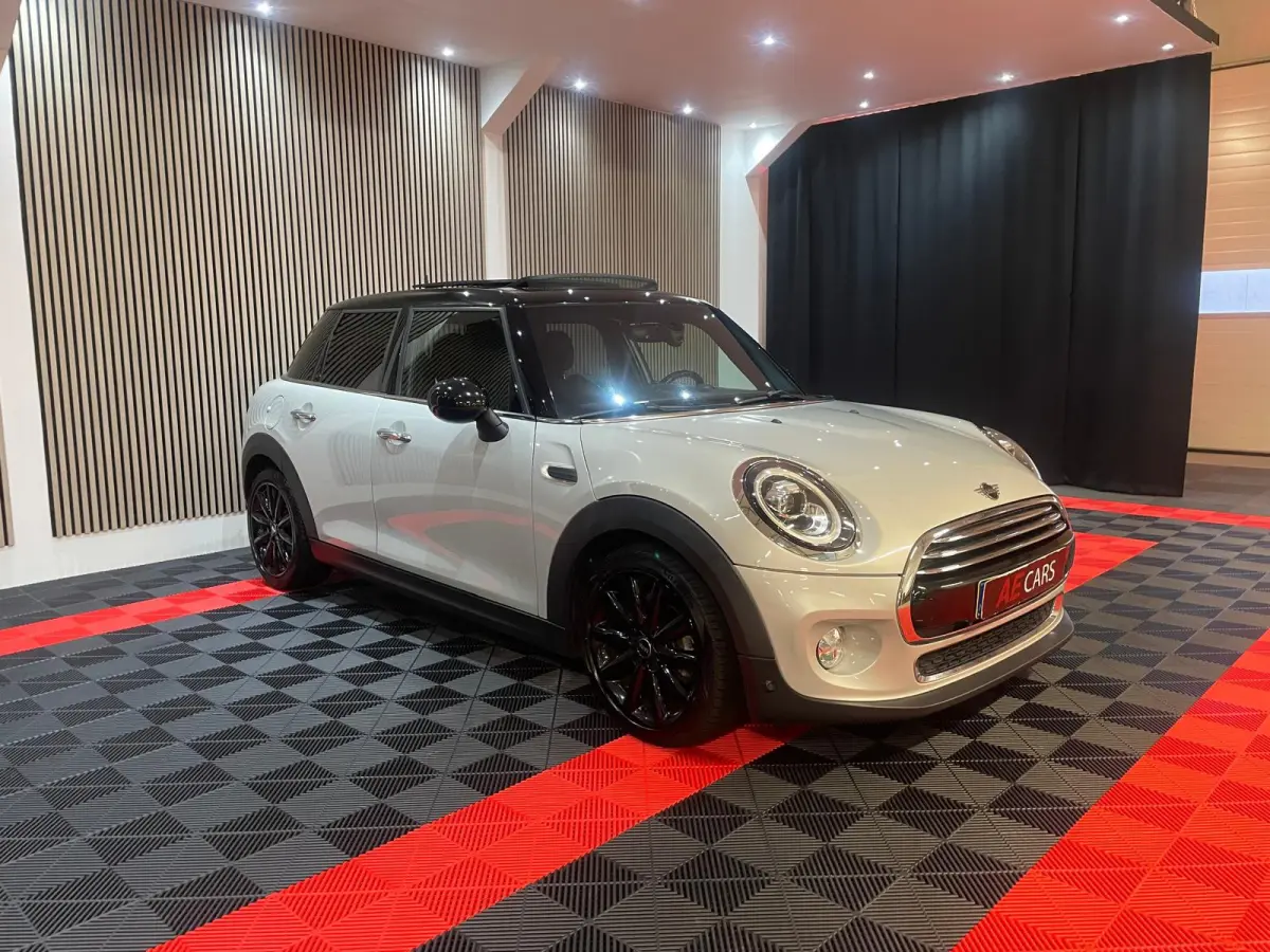 1.5 Cooper Chili Automaat Pano Navi Leder Camera