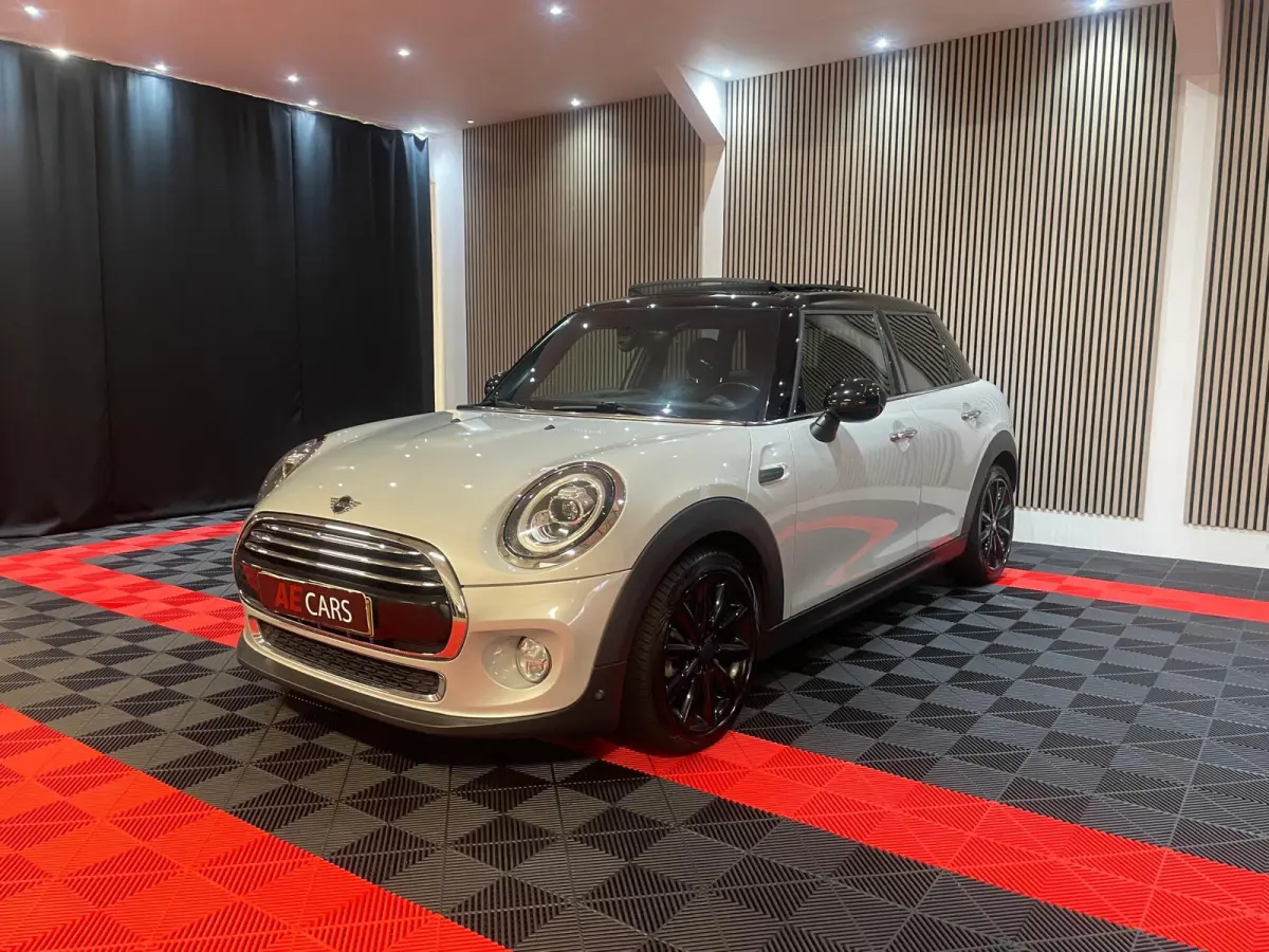 1.5 Cooper Chili Automaat Pano Navi Leder Camera