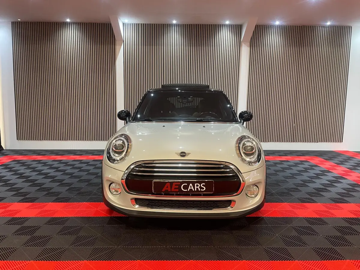 1.5 Cooper Chili Automaat Pano Navi Leder Camera