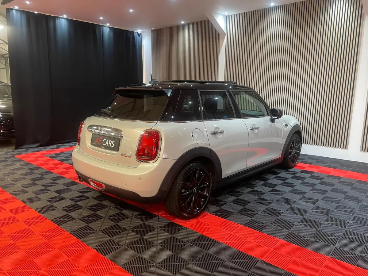 1.5 Cooper Chili Automaat Pano Navi Leder Camera