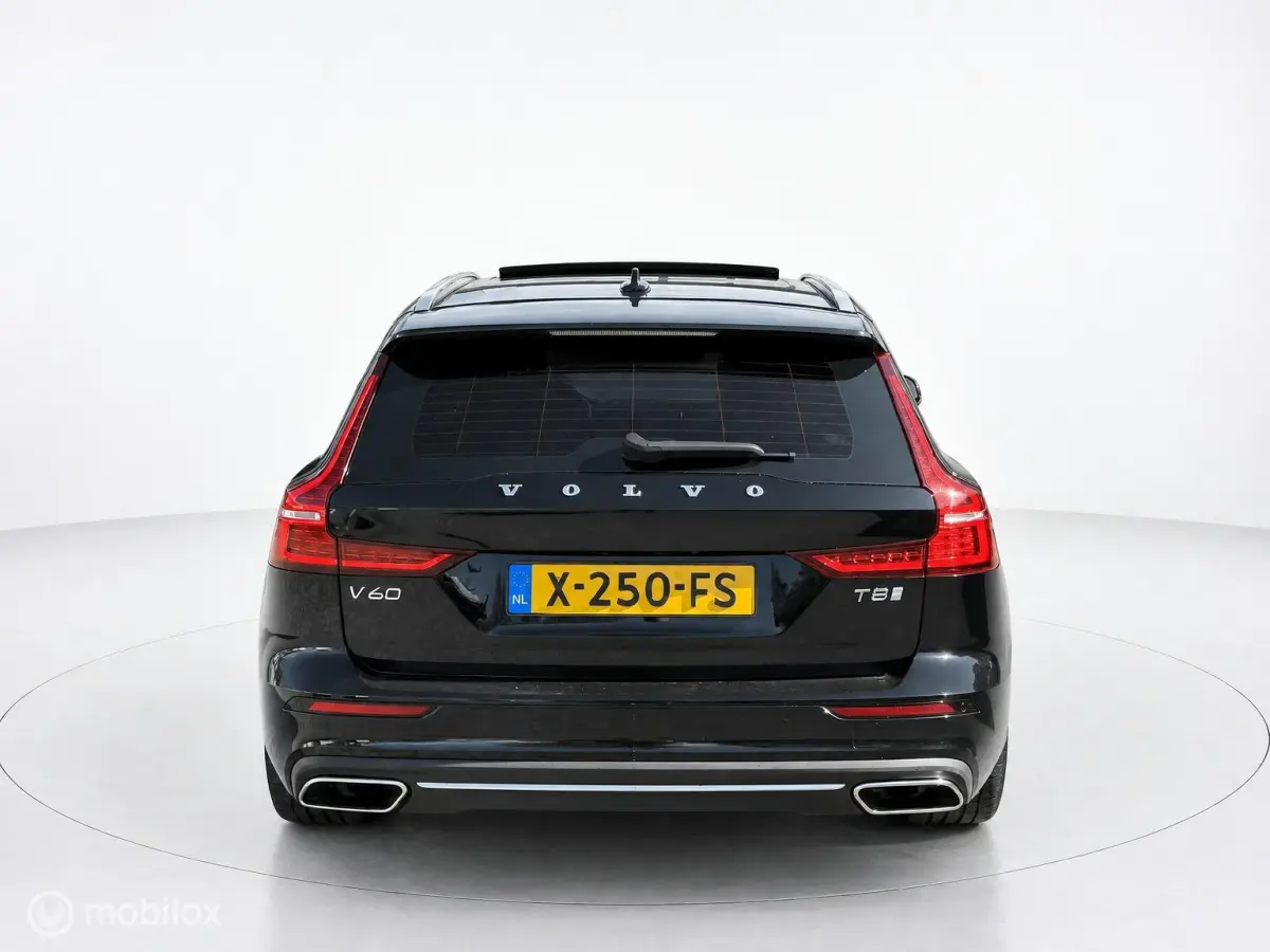 2.0 T8 Twin Engine AWD R-Design PANO|LED|LEDER|