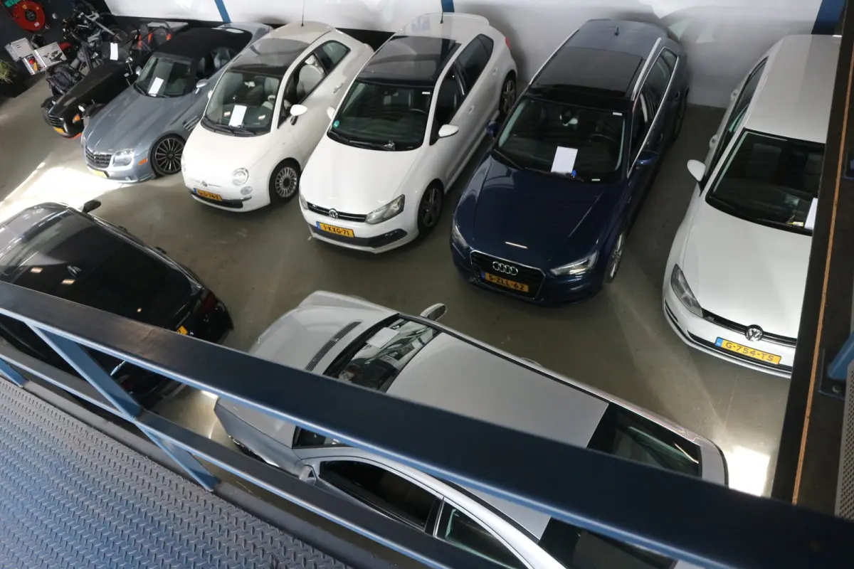 1.1 Connected / NIEUW MODEL / LED / VELG / NIEUWSTAAT ! ! !