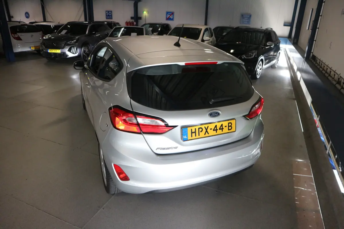 1.1 Connected / NIEUW MODEL / LED / VELG / NIEUWSTAAT ! ! !