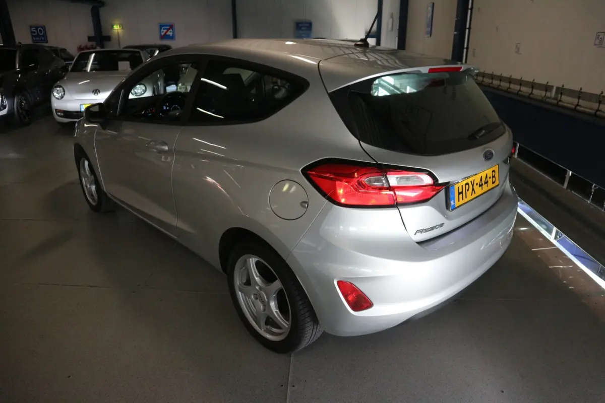 1.1 Connected / NIEUW MODEL / LED / VELG / NIEUWSTAAT ! ! !
