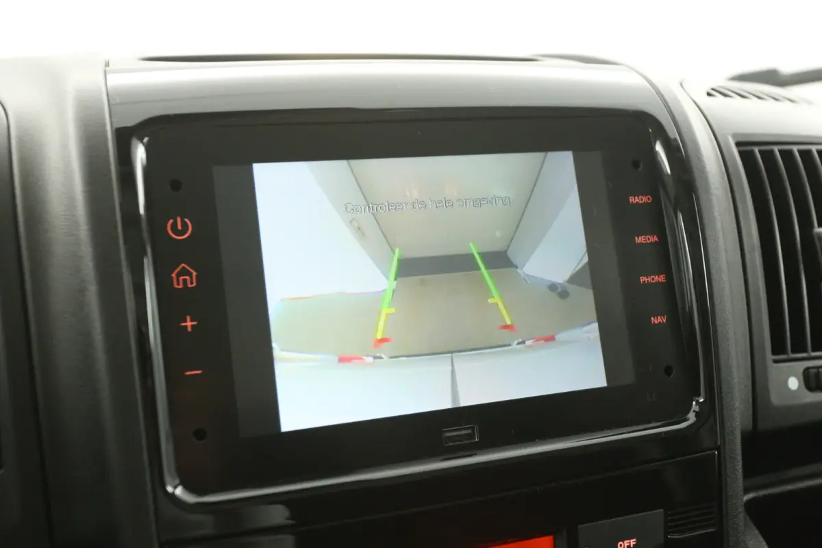 2.2 BlueHDI 140PK L3H2 | Clima | Camera | Carplay | Cruise | 3 Zits | Navi | Parkeersens.