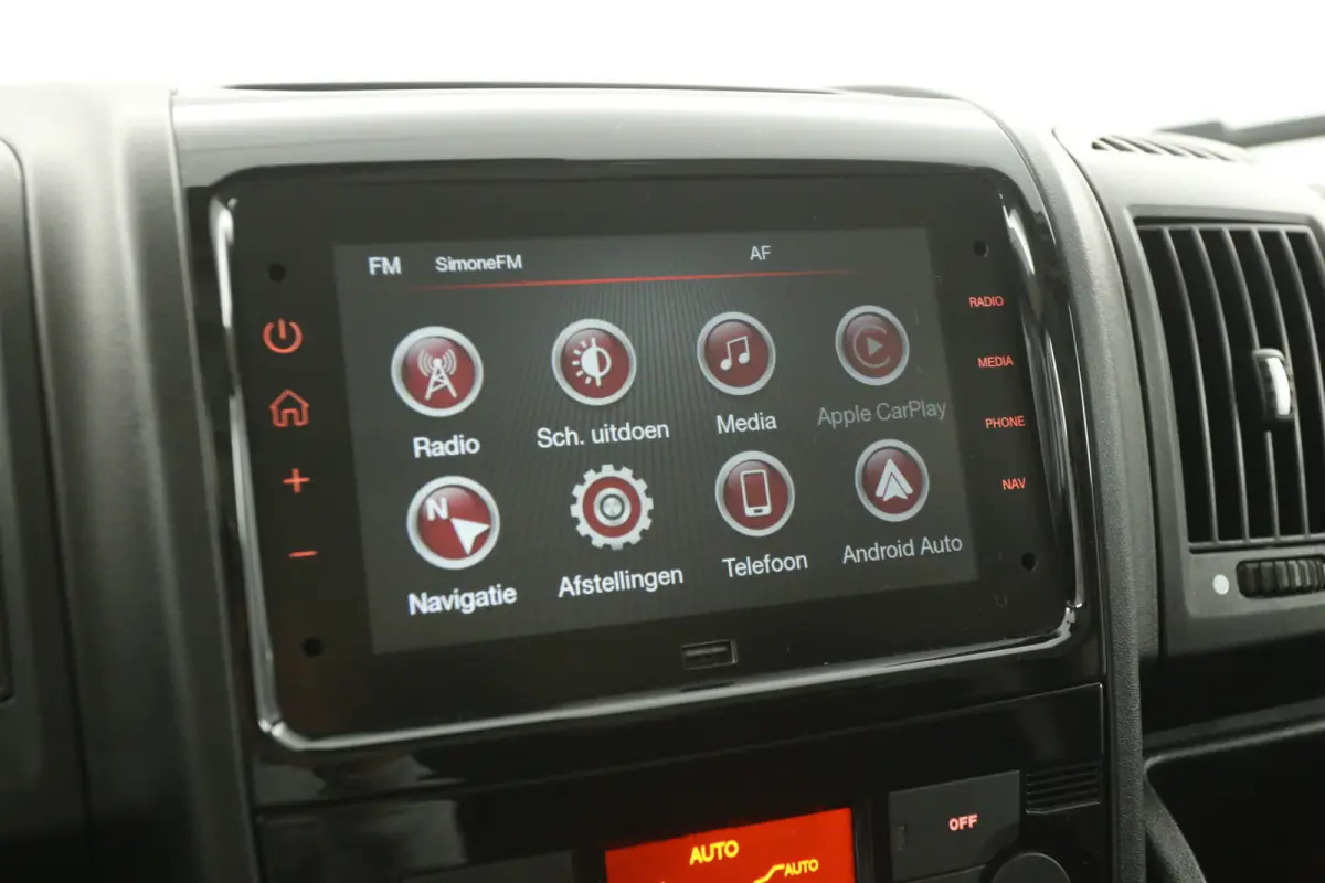 2.2 BlueHDI 140PK L3H2 | Clima | Camera | Carplay | Cruise | 3 Zits | Navi | Parkeersens.
