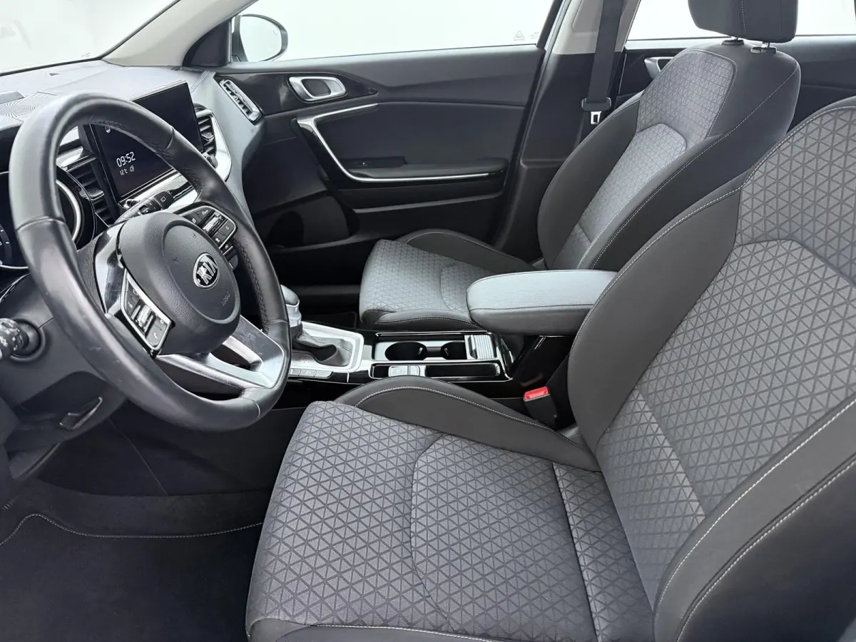 1.6 GDI PHEV Spirit | Navigatie |