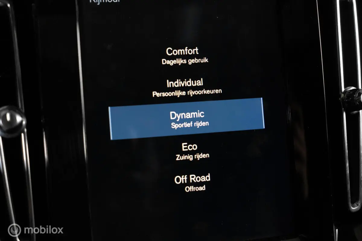 1.5 T3 R-Design PANO|LEDER|LED|CAMERA|CARPLAY|