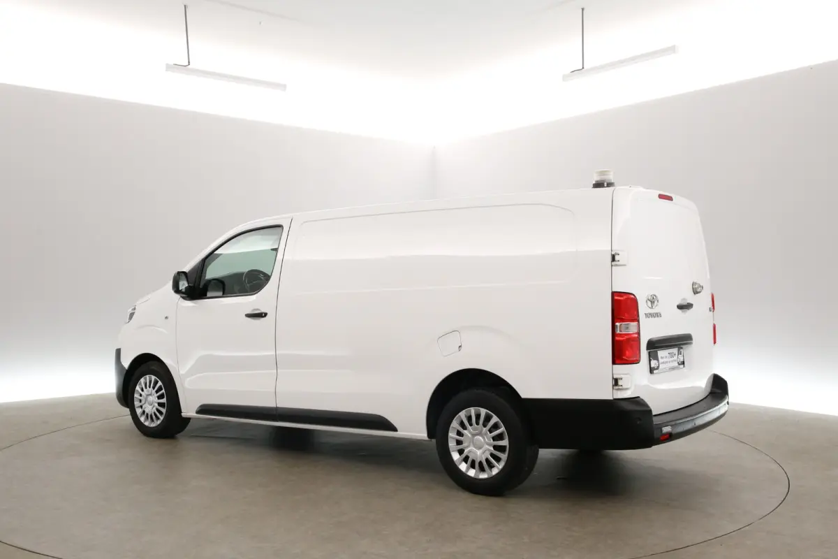 2.0D L3H1 | Automaat | Airco | Cruise | Camera | 3 Zits | Carplay | Parkeersens.