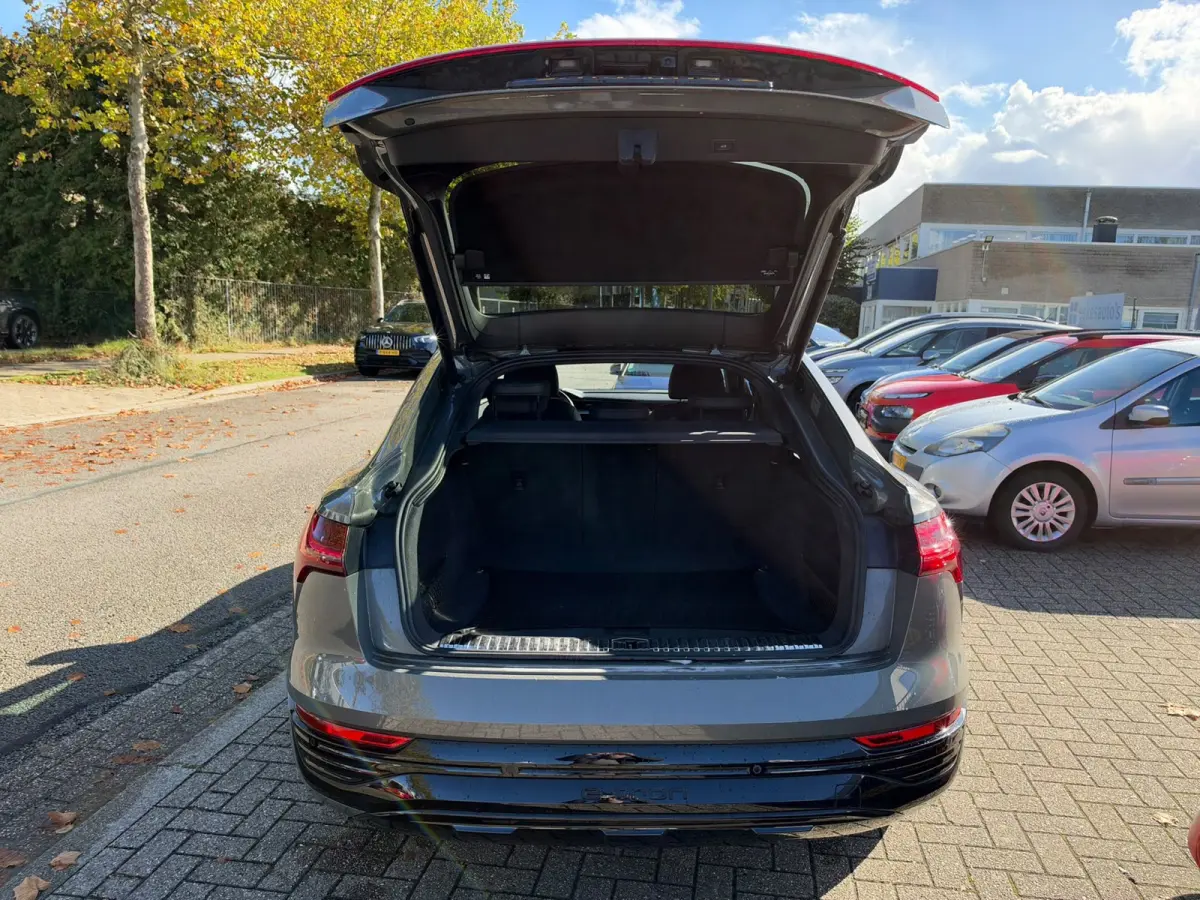 50 quattro Advanced Edition 95 kWh Nieuwstaat, Leder, Navi, 1ste eigenaar, Dealer auto