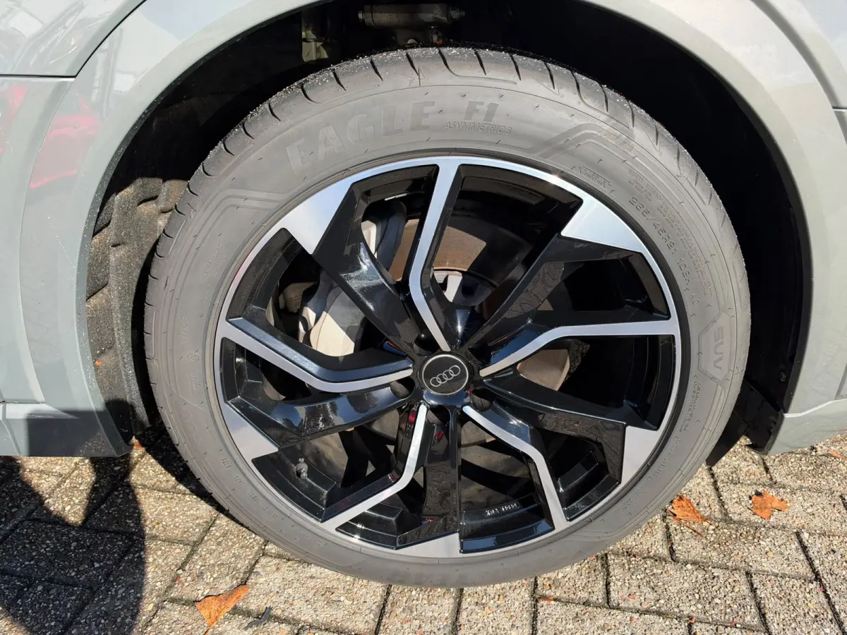 50 quattro Advanced Edition 95 kWh Nieuwstaat, Leder, Navi, 1ste eigenaar, Dealer auto