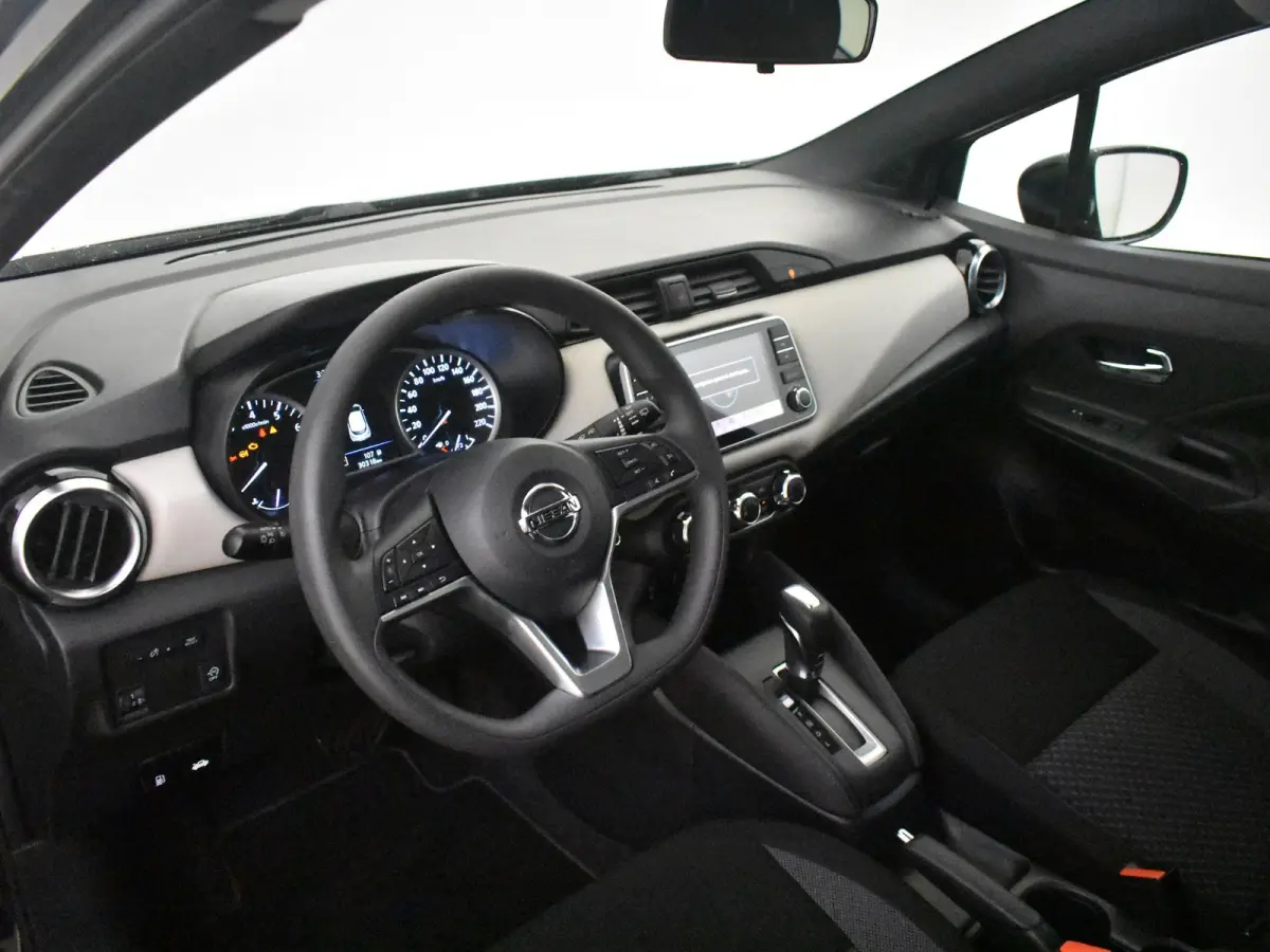 1.0 IG-T Autom. N-Style l Slechts 31dkm! l 1e Eigenaar l Full Map Navigatie l Parkeersensoren l Cr Control l Multifunct. Stuurwiel l