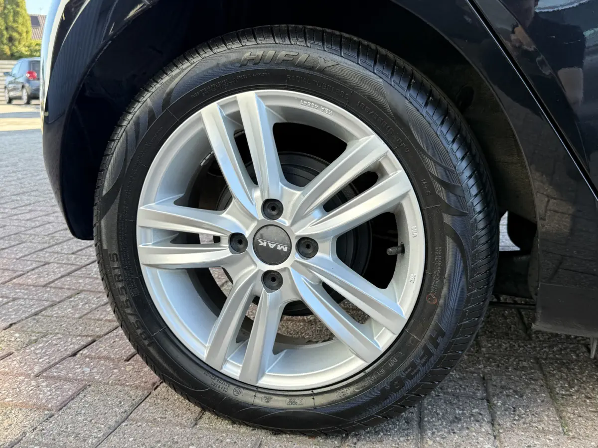 Up! 1.0 move up! BlueMotion | BLUETOOTH | NAVI | PDC | CRUISE | LICHTMETAAL |