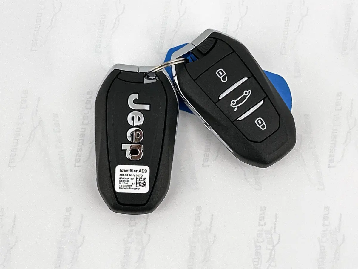 1.2 e-Hybrid Summit Infotainment & Convenience Pack | Winter Pack | Direct leverbaar