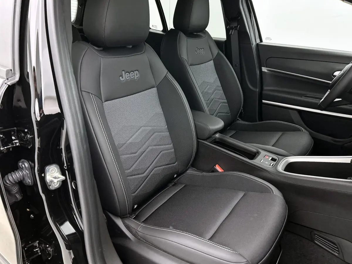 1.2 e-Hybrid Summit Infotainment & Convenience Pack | Winter Pack | Direct leverbaar