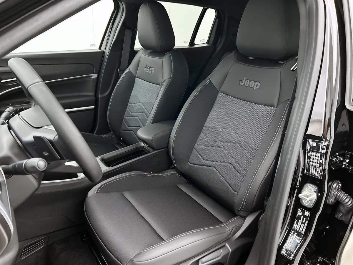 1.2 e-Hybrid Summit Infotainment & Convenience Pack | Winter Pack | Direct leverbaar