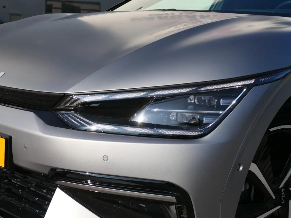 GT-Line AWD 77.4 kWh | Panoramadak | Stuur-/Stoelverwarming + verkoeling | 360°-camera | Apple-/Android Carplay | ACC | Dodehoek detectie | Head-up display | Leder-/Alcantara | Memory | Mer