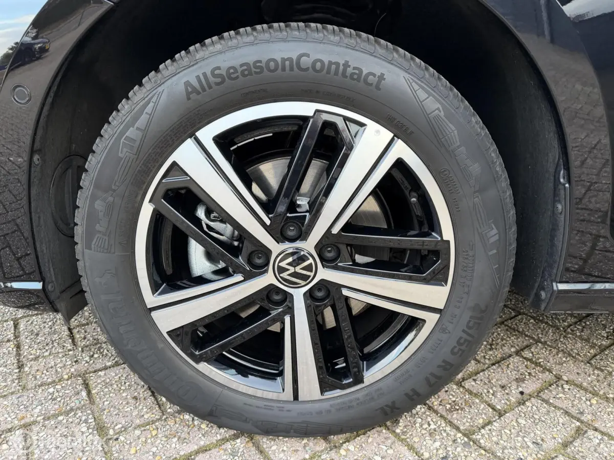 1.5 TSI DSG 09-2024 3400 km Airco Nav
