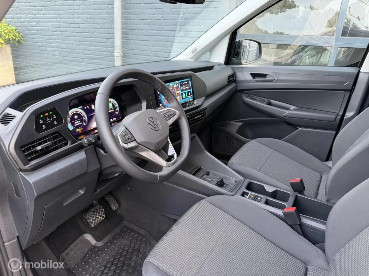 1.5 TSI DSG 09-2024 3400 km Airco Nav