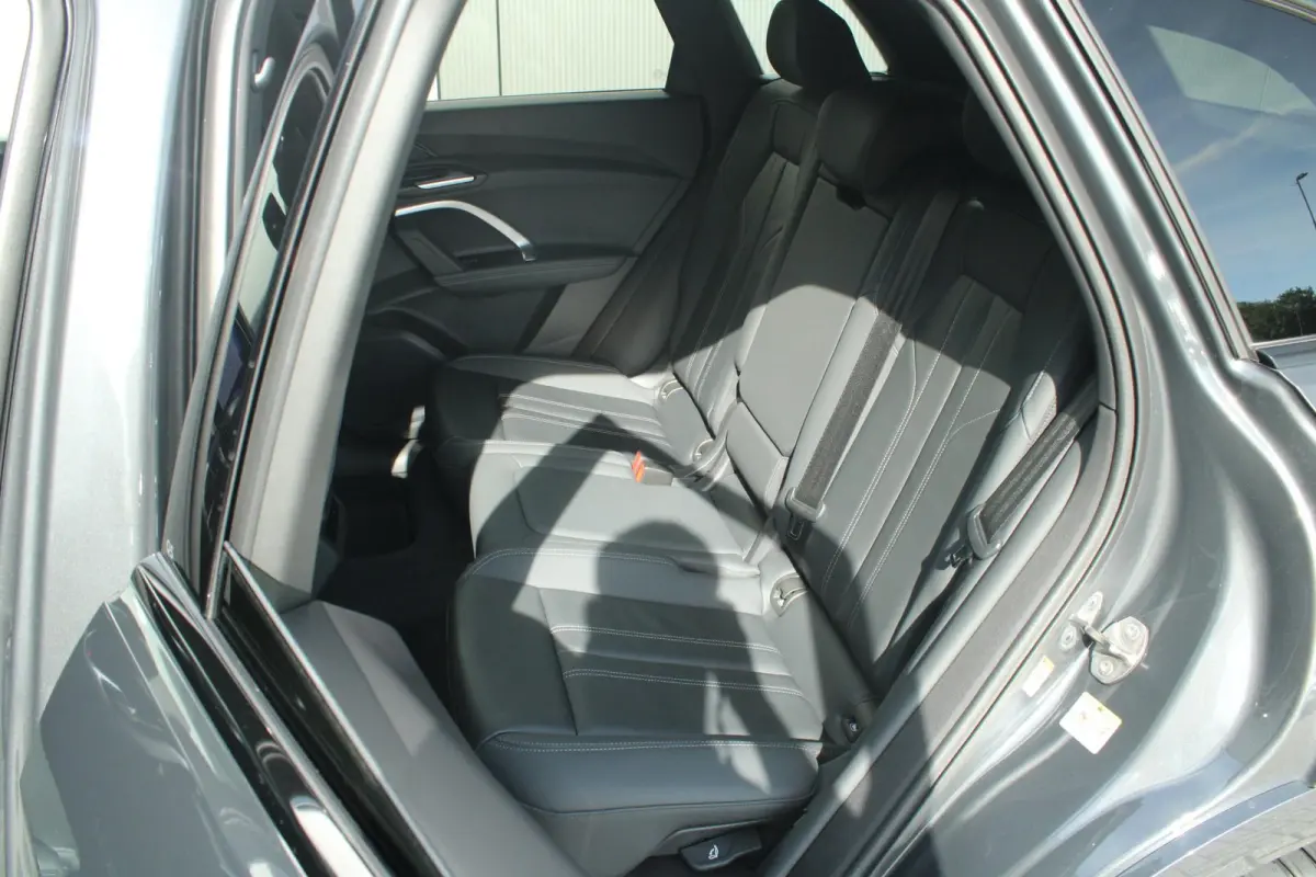 TFSI 367pk e-hybrid quattro S edition Competition | Elektr. Verstlb. Voorstoelen + Geheugen | Keyless Entry