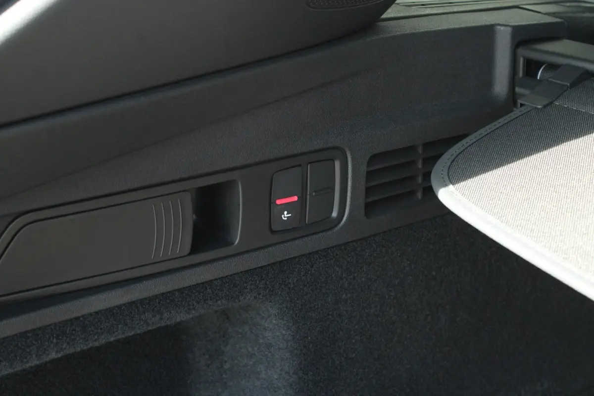TFSI 367pk e-hybrid quattro S edition Competition | Elektr. Verstlb. Voorstoelen + Geheugen | Keyless Entry