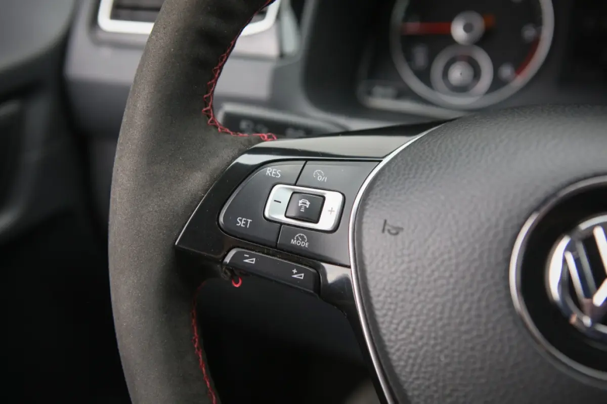 2.0 TDI L1H1 Excl Ed