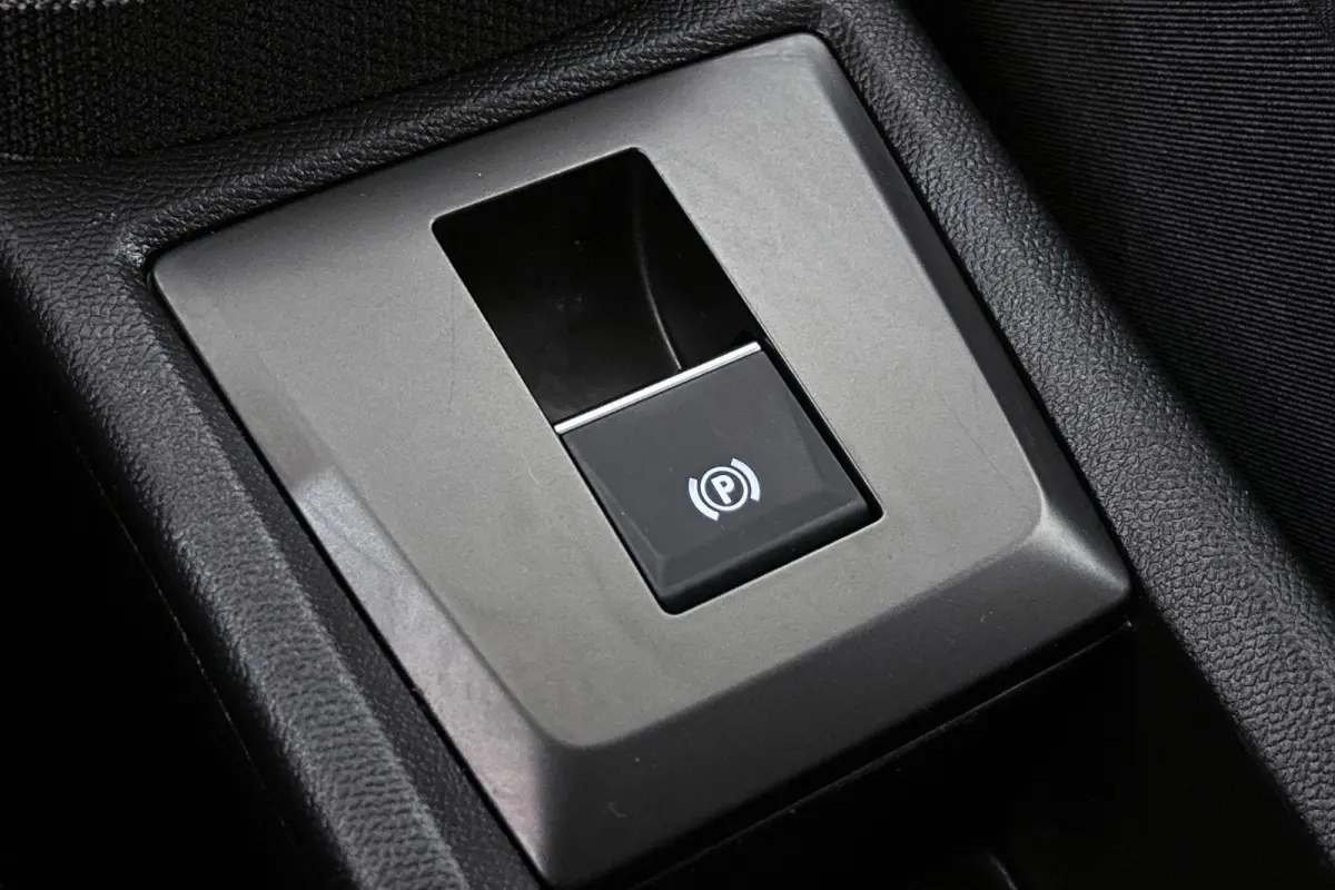 1.2 Turbo Hybrid GS 7p. Camera Apple CarPlay Climate Control