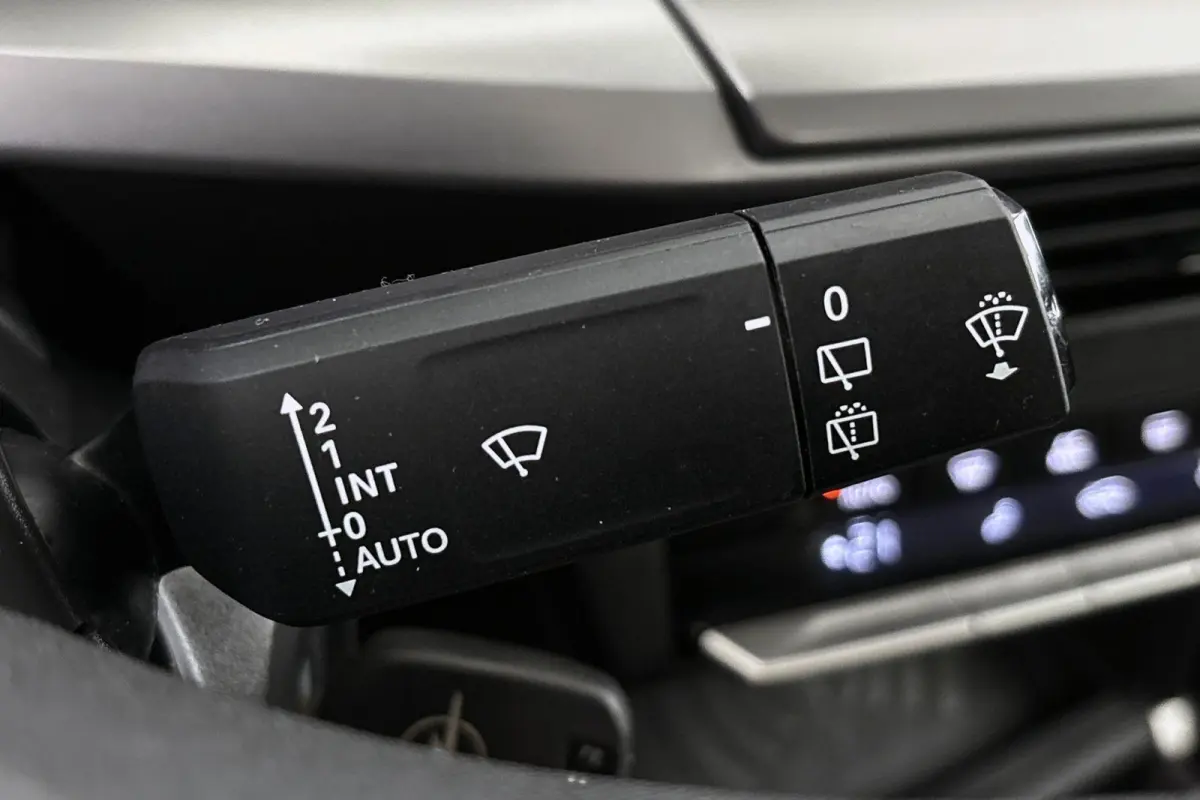 1.2 Turbo Hybrid GS 7p. Camera Apple CarPlay Climate Control