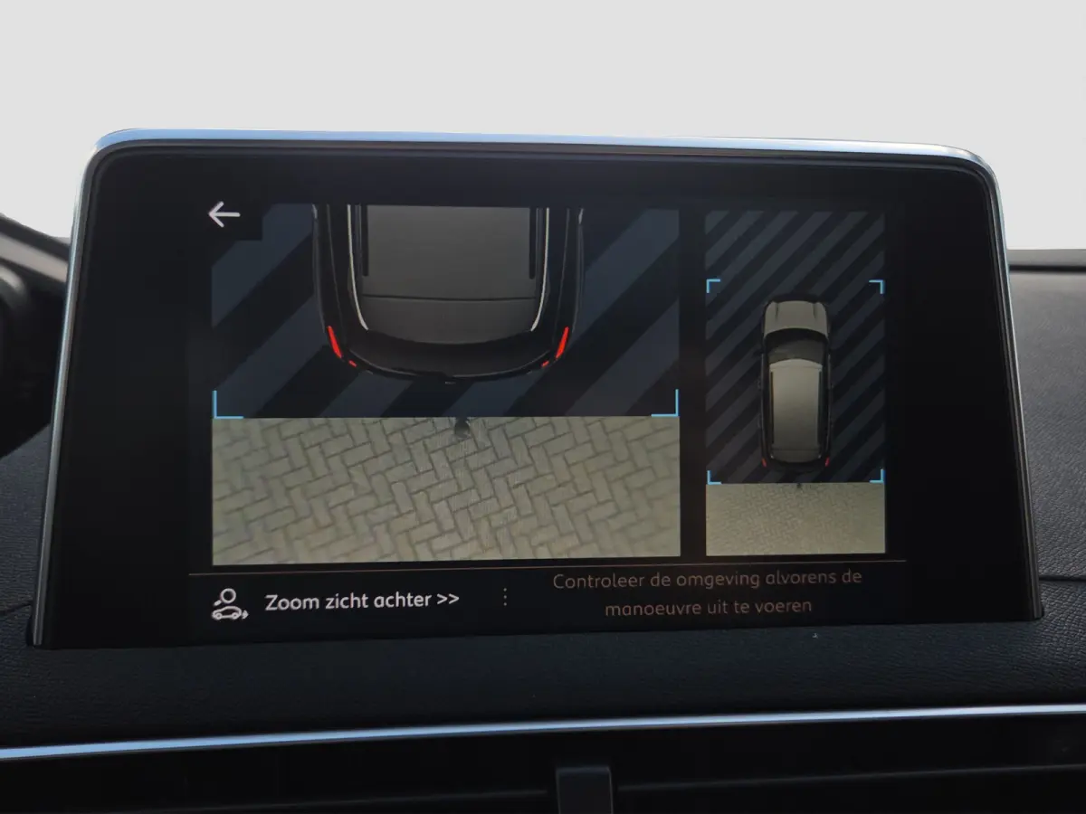 1.2 PureTech GT Line | Trekhaak | Panoramadak |  Keyless | Camera | Elektr. bedienbare achterklep | LED |