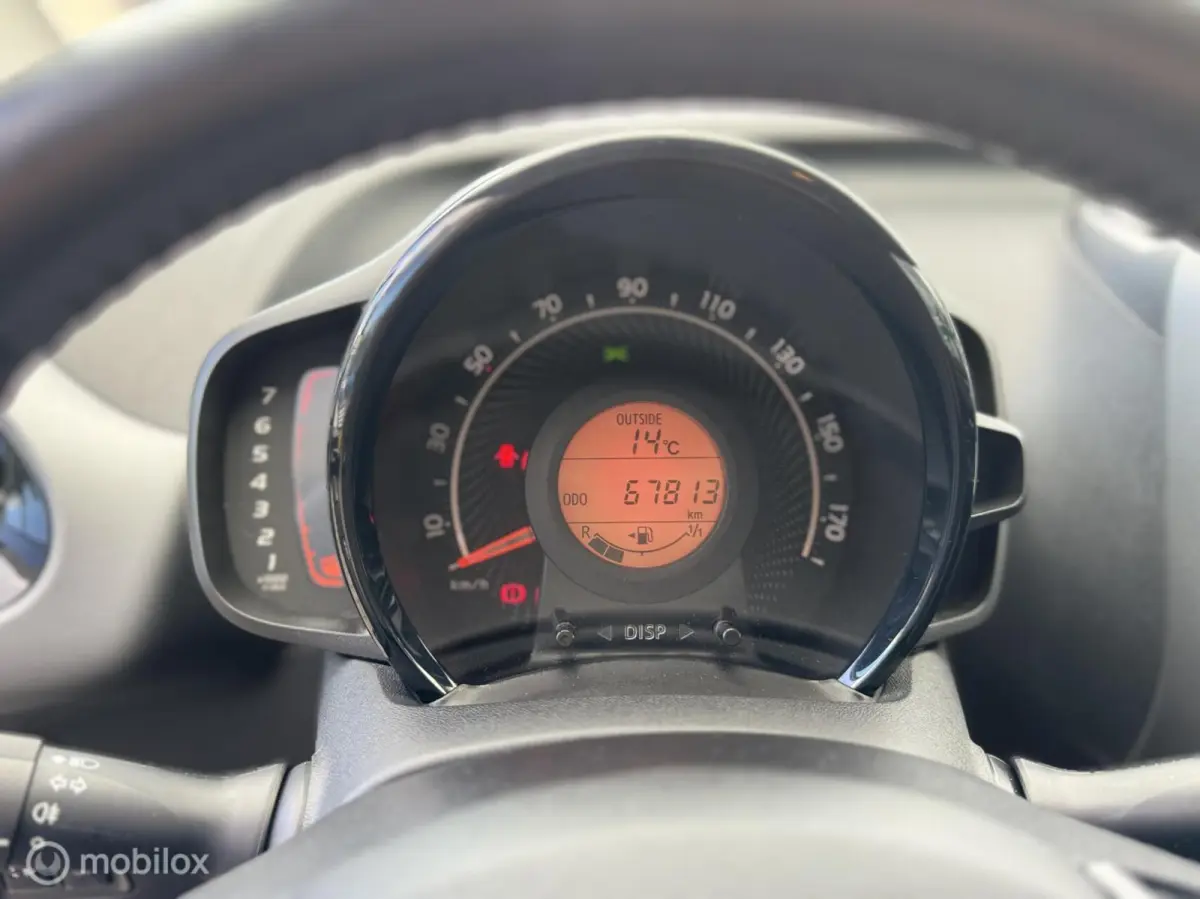 1.0 VVT-i x-joy