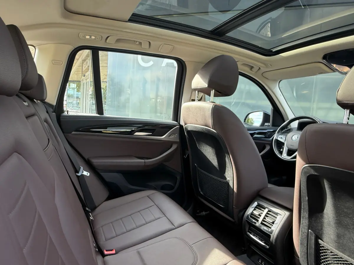 Executive 80 kWh 96% SOH PANO|LEDER|TREKHAAK