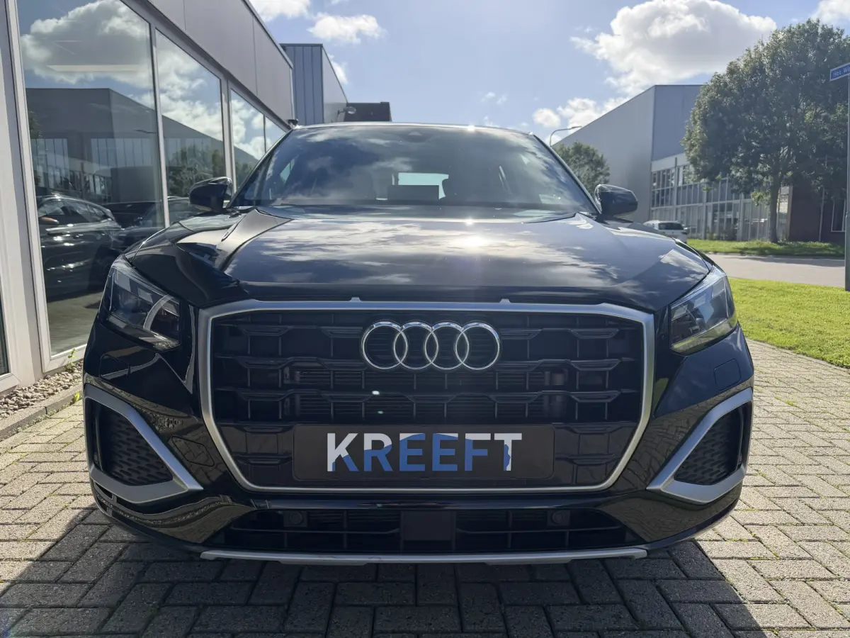 35 TFSI S Edition Camera | App connect