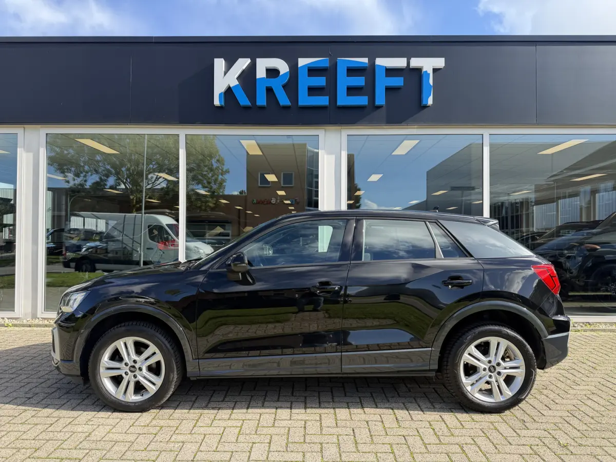 35 TFSI S Edition Camera | App connect